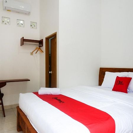 Hotel Reddoorz Syariah Near Exit Tol Krapyak Semarang Exterior foto