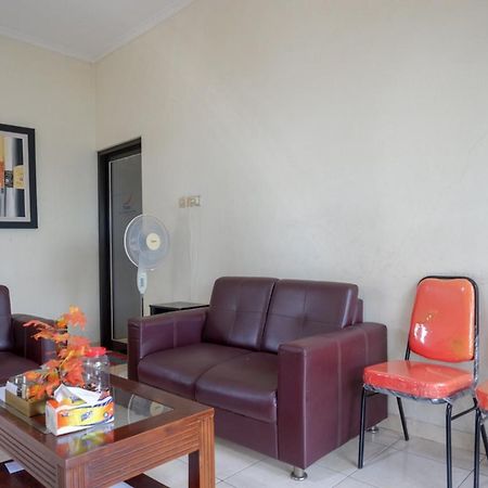 Hotel Reddoorz Syariah Near Exit Tol Krapyak Semarang Exterior foto