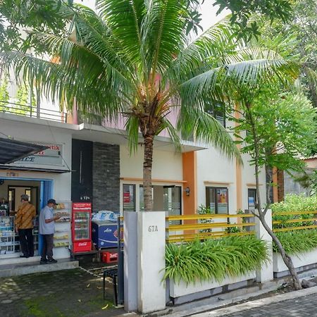 Hotel Reddoorz Syariah Near Exit Tol Krapyak Semarang Exterior foto