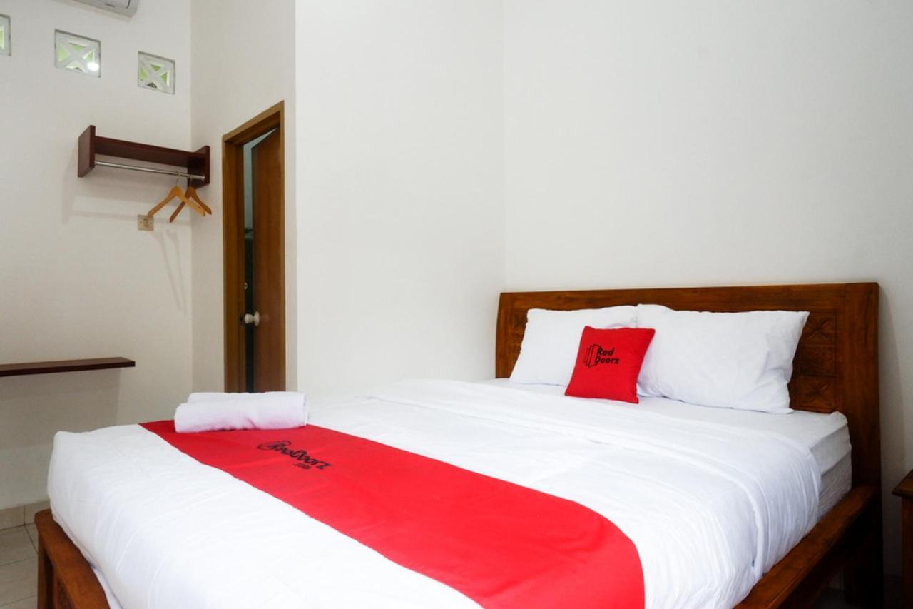 Hotel Reddoorz Syariah Near Exit Tol Krapyak Semarang Exterior foto