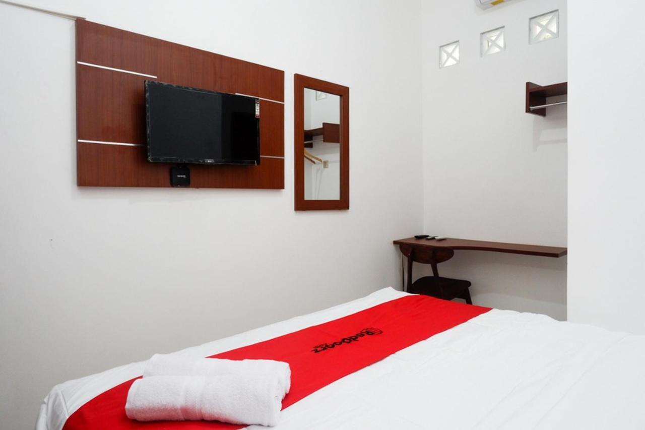 Hotel Reddoorz Syariah Near Exit Tol Krapyak Semarang Exterior foto